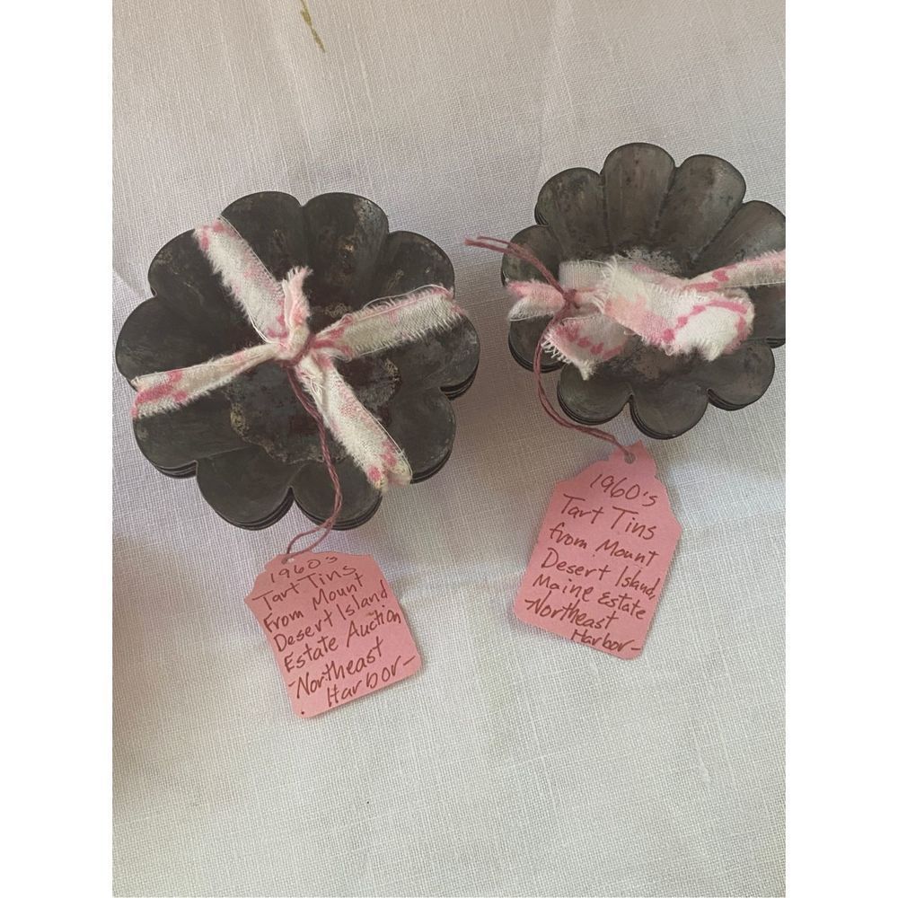 Vintage tin tartlet pans. Ruffeled edges. Also great for mini jello molds.